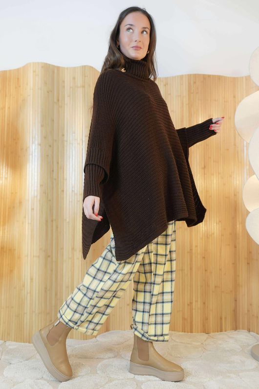 Traitor Blanket Knit Chocolate /5=